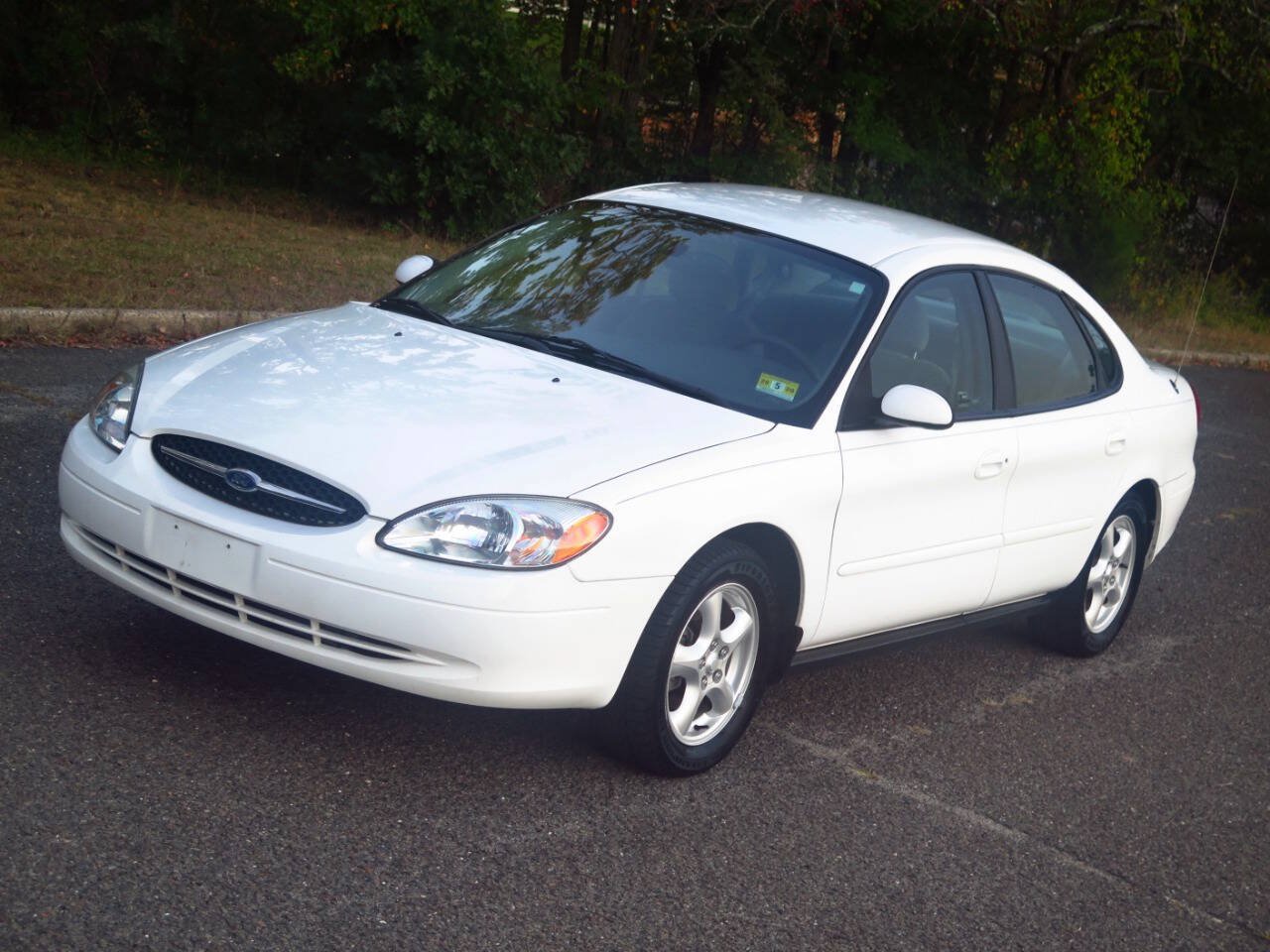 Used 2003 Ford Taurus SES FWD image 16