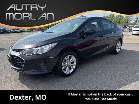 Used 2019 Chevrolet Cruze LS w/ LS Convenience Package image 1