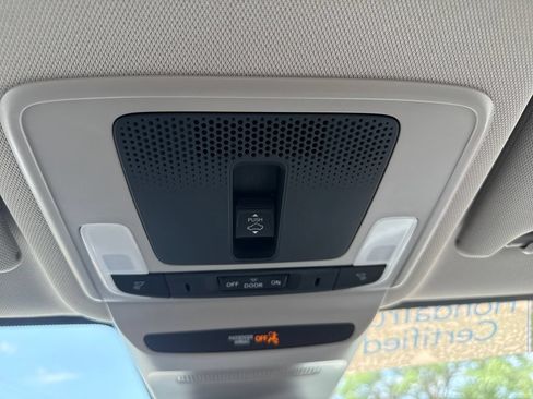 Certified 2025 Honda HR-V EX-L image 37