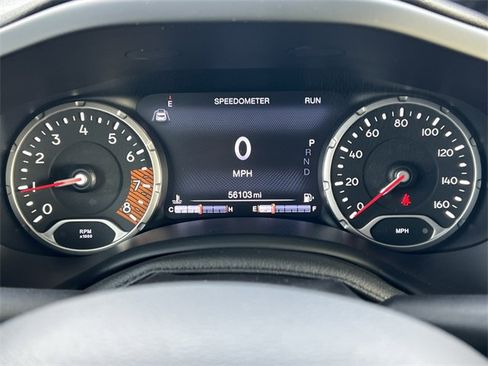 Certified 2022 Jeep Renegade Latitude w/ Convenience Group image 18