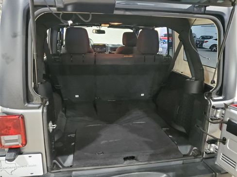 Used 2016 Jeep Wrangler Unlimited Sport w/ Quick Order Package 24S AWD/4WD image 37