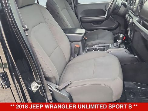 Used 2018 Jeep Wrangler Unlimited Sport S AWD/4WD image 22