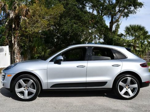 Used 2018 Porsche Macan image 25
