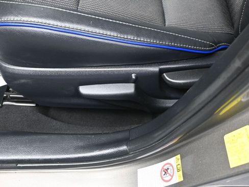 Used 2018 Toyota Corolla SE image 11