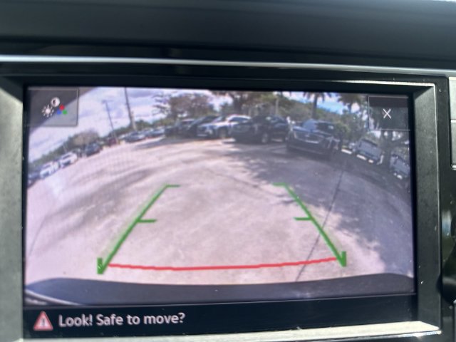 Used 2024 Volkswagen Jetta SE FWD image 24