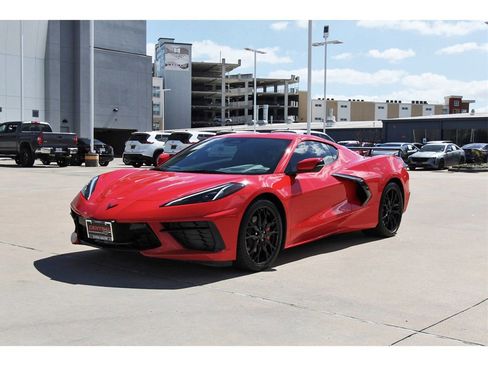 Used 2025 Chevrolet Corvette Stingray Coupe w/ Battery Protection Package image 2