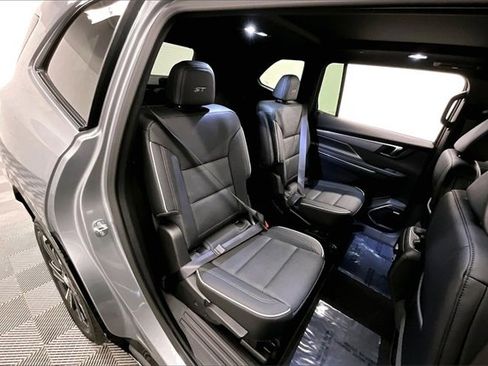 Used 2025 Buick Enclave Sport Touring w/ Power Package image 22