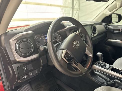 Used 2023 Toyota Tacoma SR5 w/ Technology Package AWD/4WD image 10