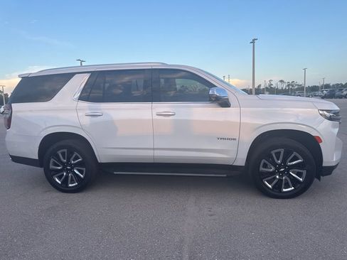 Used 2021 Chevrolet Tahoe Premier w/ Premium Package RWD image 3