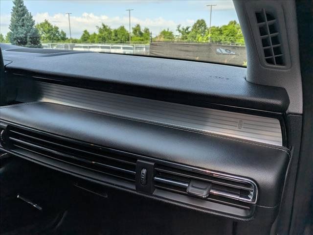 Certified 2022 Lincoln Corsair AWD w/ Equipment Group 101A image 13