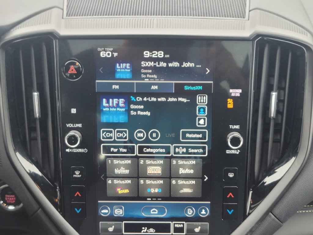 Used 2024 Subaru Ascent Onyx Edition AWD/4WD image 24