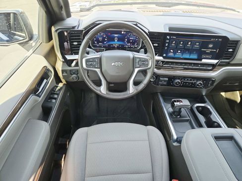 Used 2022 Chevrolet Silverado 1500 RST w/ Convenience Package II AWD/4WD image 11