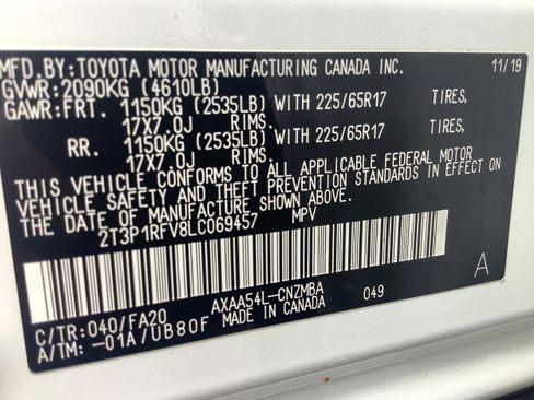 Used 2020 Toyota RAV4 XLE image 24