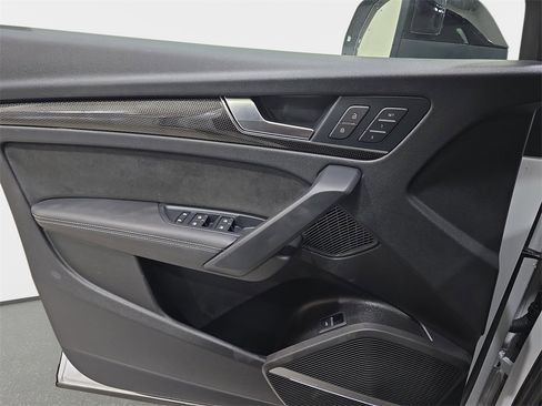 Used 2024 Audi SQ5 Prestige image 27