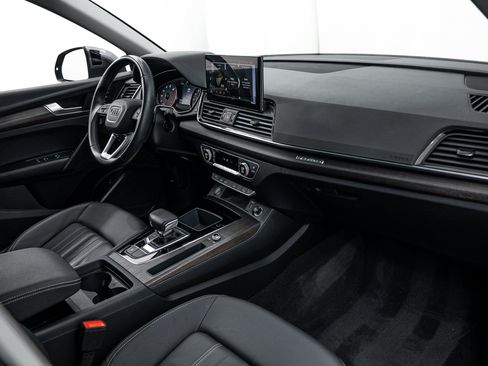 Certified 2023 Audi Q5 2.0T Premium w/ Convenience Package AWD/4WD image 8