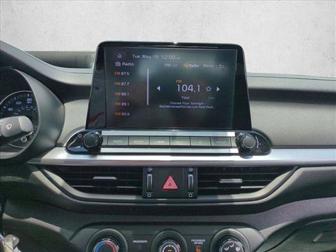 Used 2023 Kia Forte LXS w/ LXS Technology Package FWD image 14