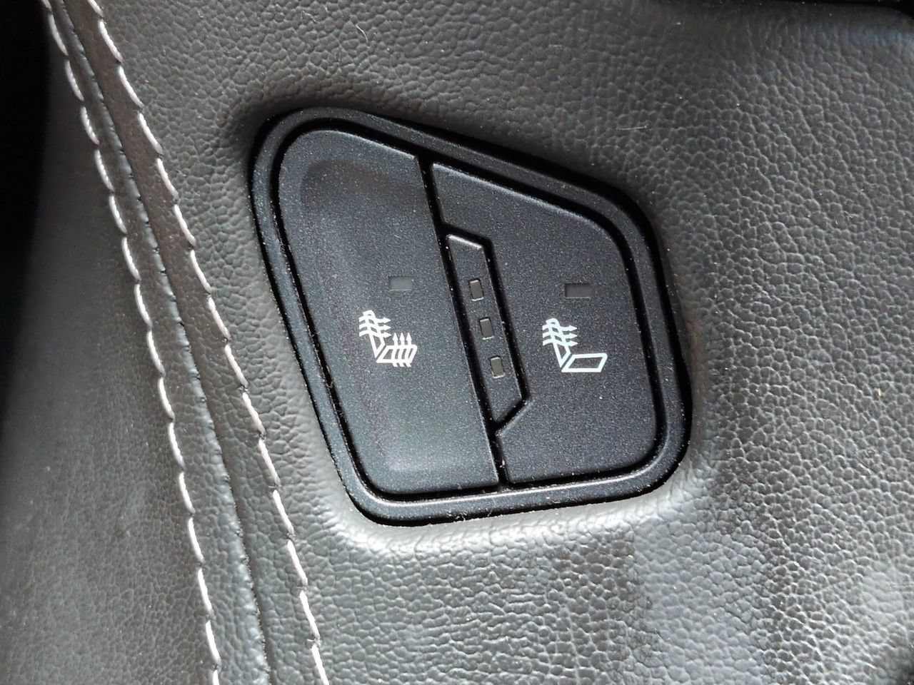 Used 2020 Chevrolet Tahoe LT AWD/4WD image 25