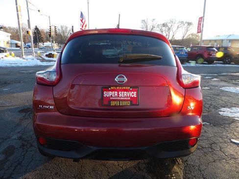 Used 2017 Nissan Juke SV image 4
