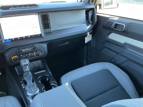 New 2025 Ford Bronco 2-Door w/ Sasquatch Package image 39