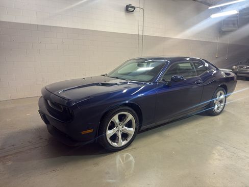 Used 2013 Dodge Challenger R/T Plus RWD image 3
