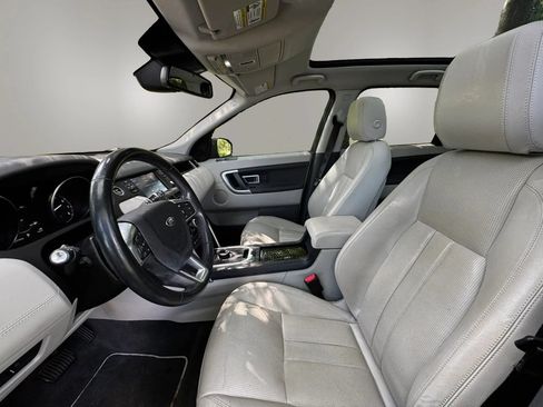 Used 2017 Land Rover Discovery Sport HSE AWD/4WD image 13