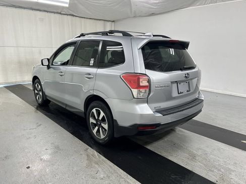Used 2018 Subaru Forester 2.5i Premium AWD/4WD image 7