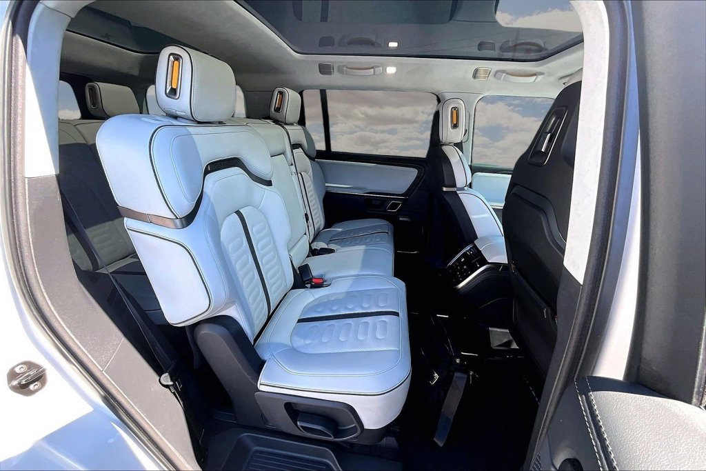 Used 2023 Rivian R1S Adventure Quad AWD/4WD image 25