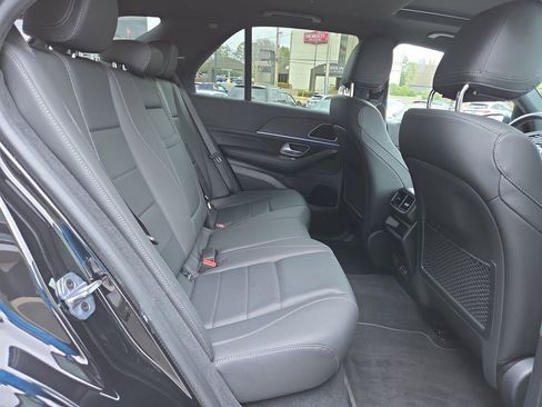 Certified 2025 Mercedes-Benz GLE 450 4MATIC image 17