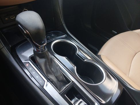 Used 2024 Chevrolet Equinox Premier image 20