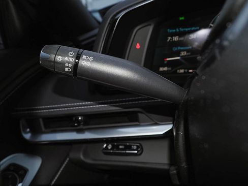 Used 2023 Chevrolet Corvette Stingray Preferred Cpe w/ Engine Appearance Package image 29