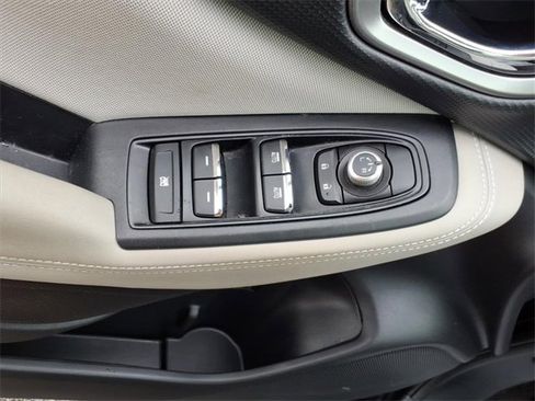 Used 2019 Subaru Forester Premium image 10