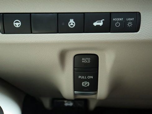 New 2025 Nissan Murano SL image 16