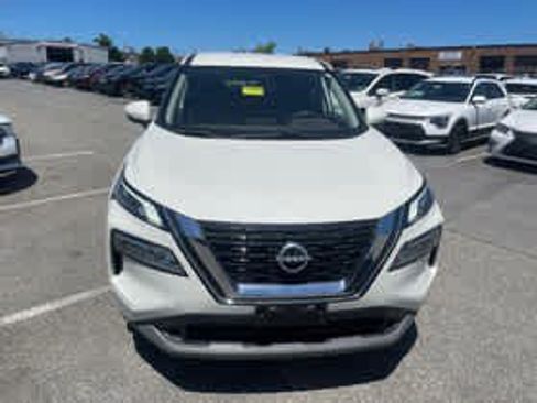 Used 2023 Nissan Rogue SV AWD/4WD image 2
