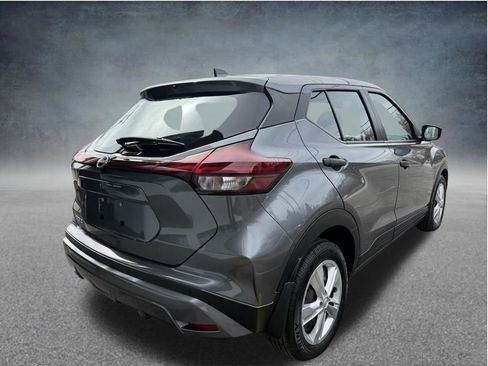 Used 2023 Nissan Kicks S w/ Interior Electronics Package image 5