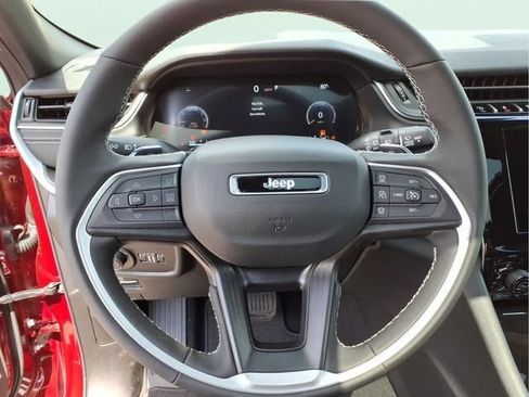 New 2026 Jeep Grand Cherokee Laredo X AWD/4WD image 17