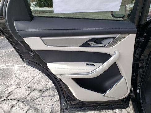 New 2025 Jaguar F-PACE R-Dynamic S image 11