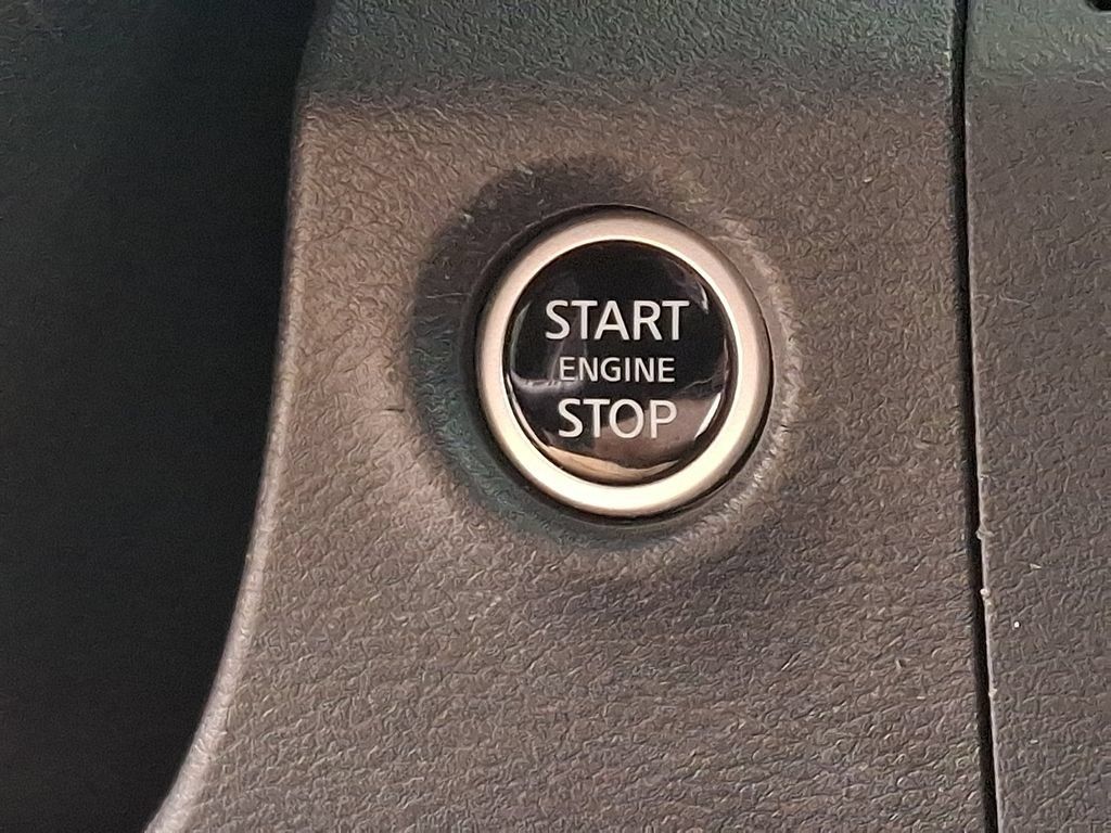Certified 2025 Nissan Frontier PRO-4X w/ Pro Premium Package AWD/4WD image 23