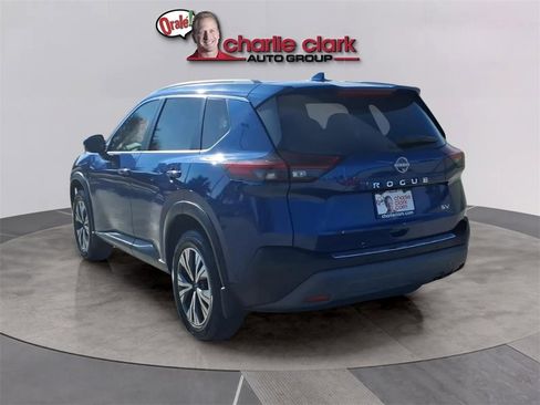 Certified 2022 Nissan Rogue SV w/ SV Premium Package image 3