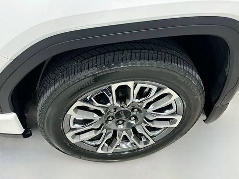 Used 2024 GMC Sierra 1500 Denali Ultimate AWD/4WD image 33
