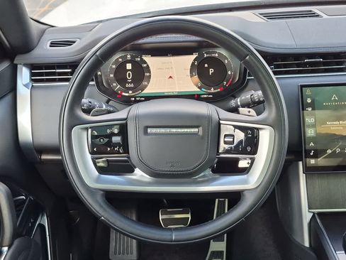 Certified 2024 Land Rover Range Rover SE AWD/4WD image 25