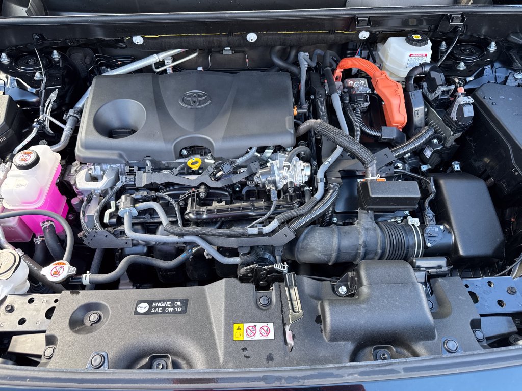 Certified 2025 Toyota RAV4 XLE Premium AWD/4WD image 33