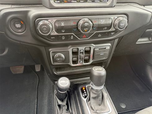 Certified 2021 Jeep Wrangler Unlimited Sport image 13