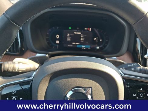 Certified 2023 Volvo XC60 B5 Plus w/ Climate Package image 20