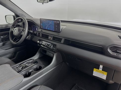 New 2026 Honda Pilot Sport image 36