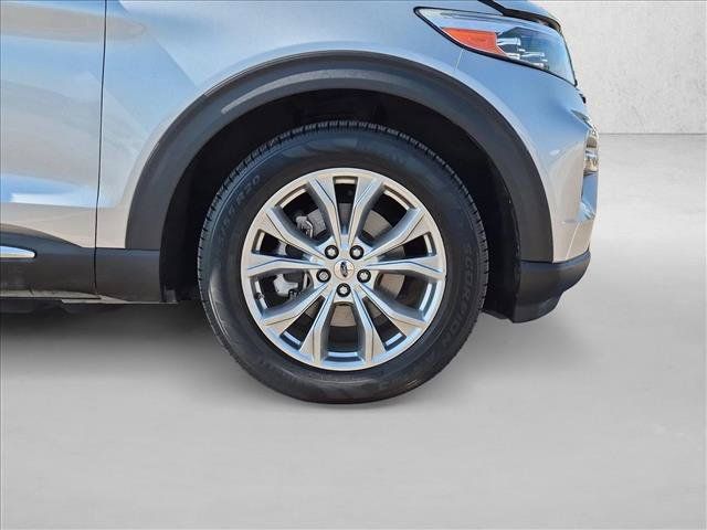 Used 2020 Ford Explorer XLT w/ Equipment Group 202A RWD image 23