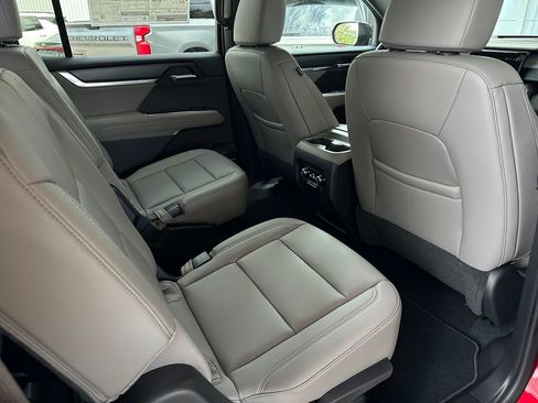 New 2026 GMC Acadia Elevation w/ Black Edition FWD image 18