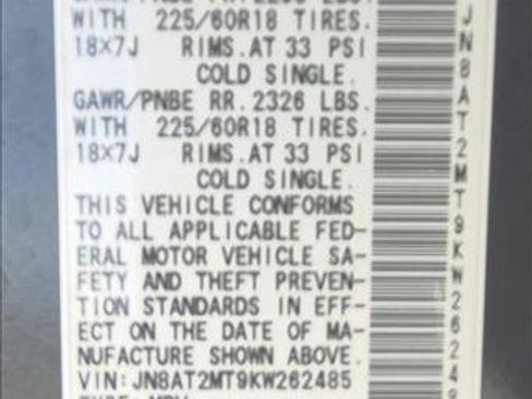 Used 2019 Nissan Rogue SV w/ Premium Package FWD image 18