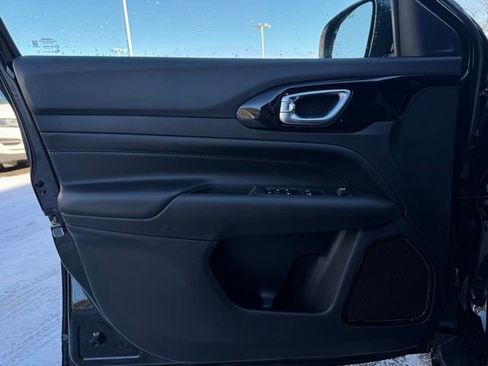 New 2026 Jeep Compass Limited image 12