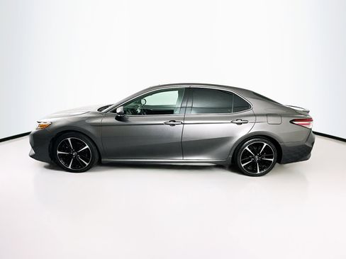 Used 2018 Toyota Camry XSE w/ Driver Assist Package image 4