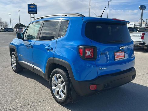 Used 2015 Jeep Renegade Latitude w/ Popular Equipment Group image 11
